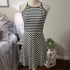 NWT Cremieux Navy/Ivory Noah Knit Dress Size Small